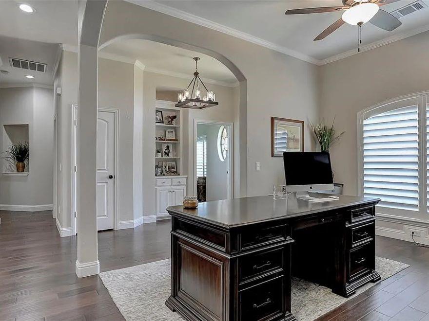 146 Derby Drive Property Photo 6