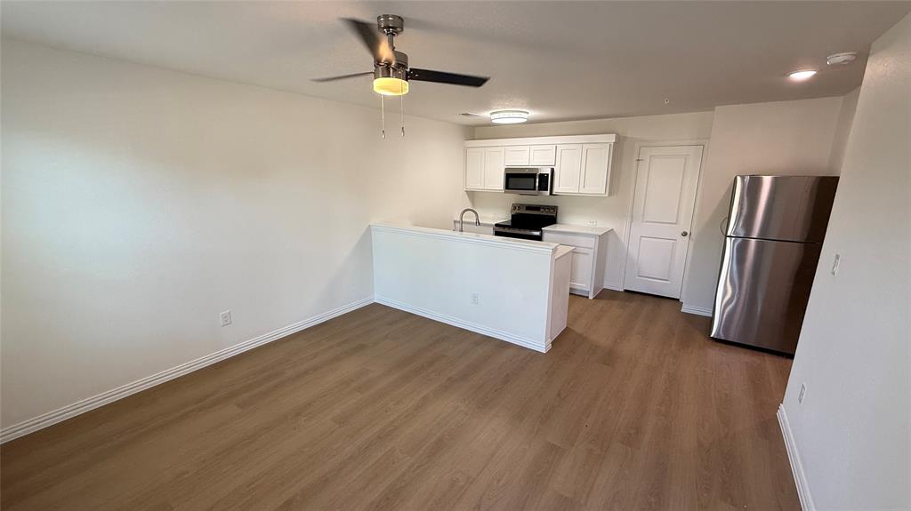 3013 Grey Wolf Circle Property Photo 3