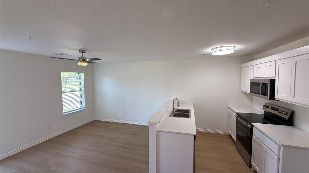 3013 Grey Wolf Circle Property Photo 4