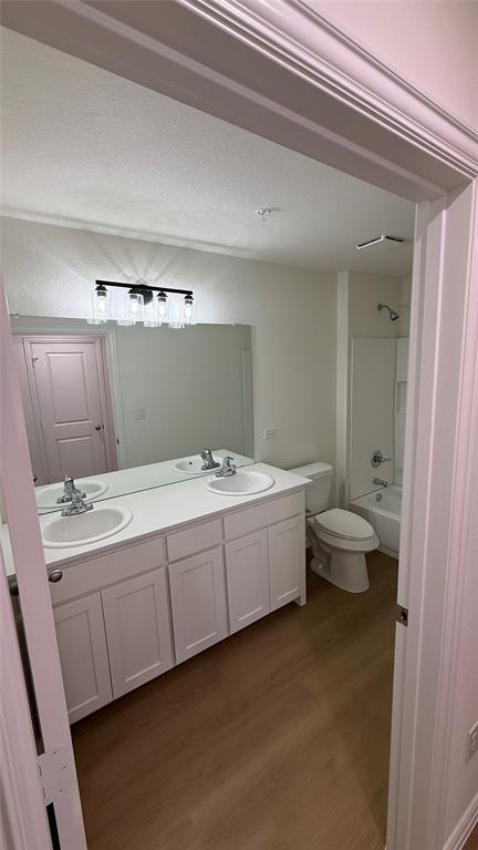 3013 Grey Wolf Circle Property Photo 6