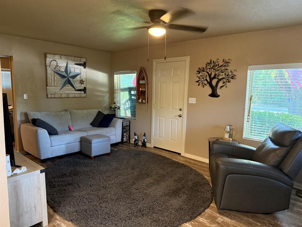 528 S Coppell Road Property Photo 3