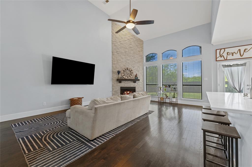 5508 Thistle Hill Property Photo 8