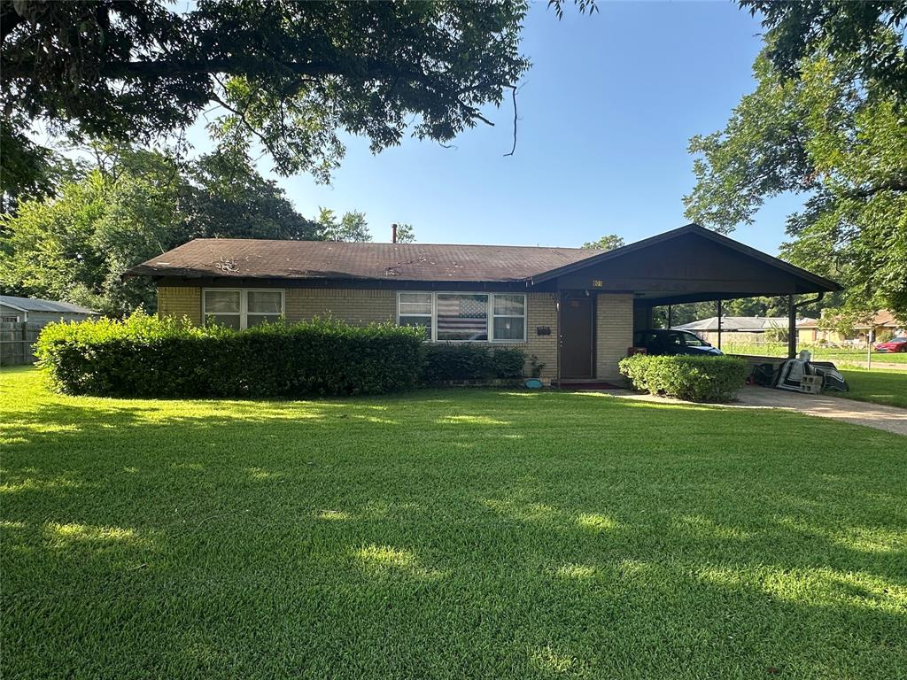 801 Martha Lane Property Photo 1