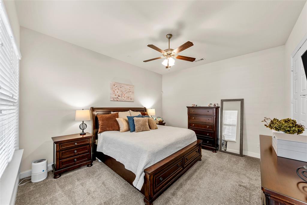 4917 Shore Crest Drive Property Photo 10