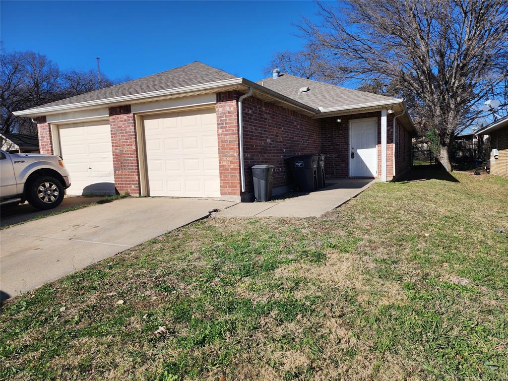 939 Baker Street Property Photo 1