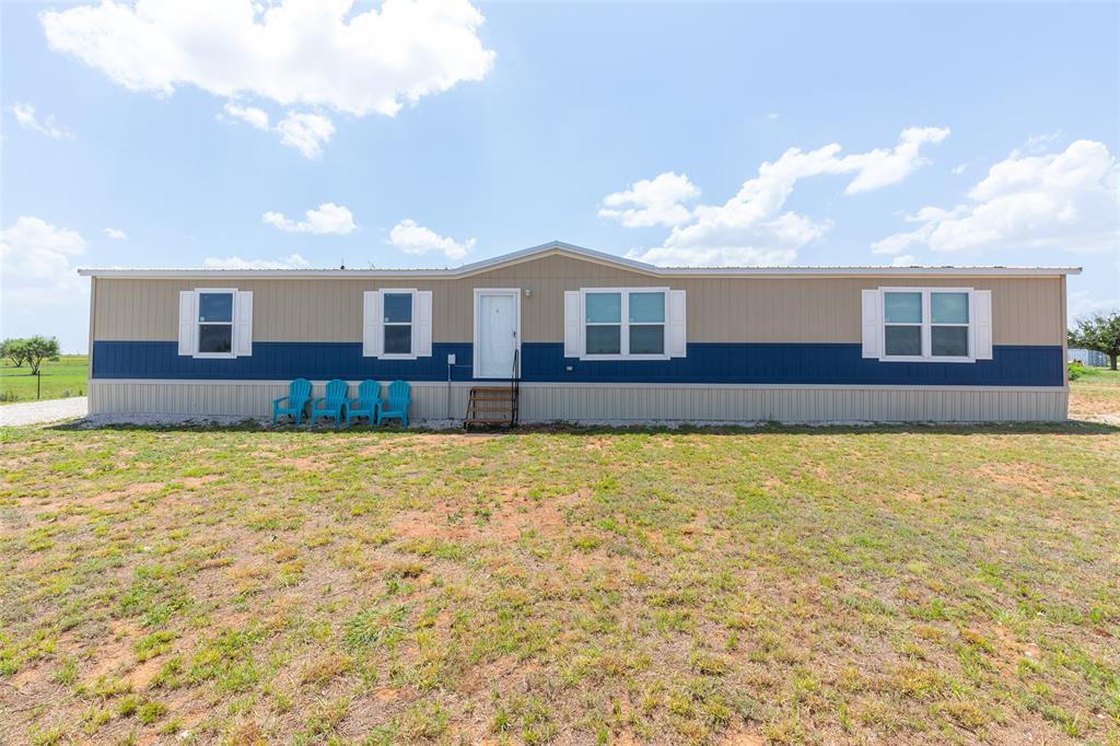 8077 Private Road 4143 Property Photo 1