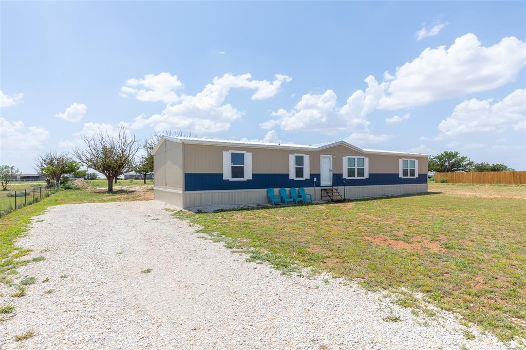 8077 Private Road 4143 Property Photo 2