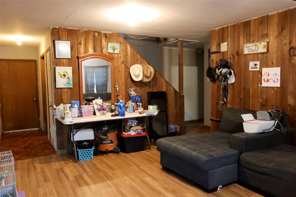 1325 County Road 263 263 Property Photo 6
