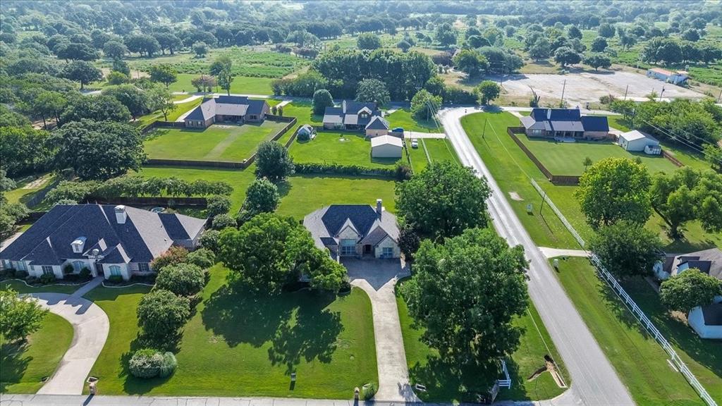 30 Tananger Springs Drive Property Photo 3