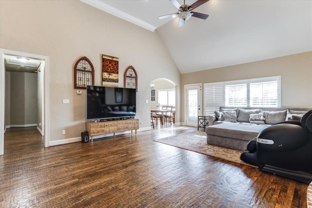 30 Tananger Springs Drive Property Photo 4