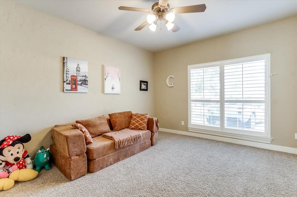 30 Tananger Springs Drive Property Photo 13