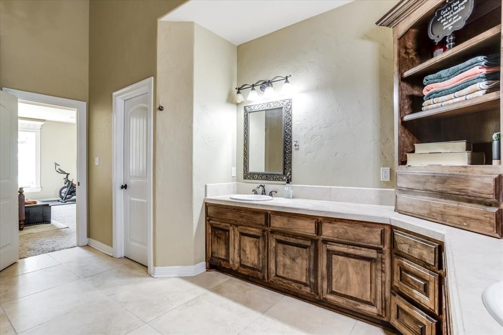 30 Tananger Springs Drive Property Photo 26