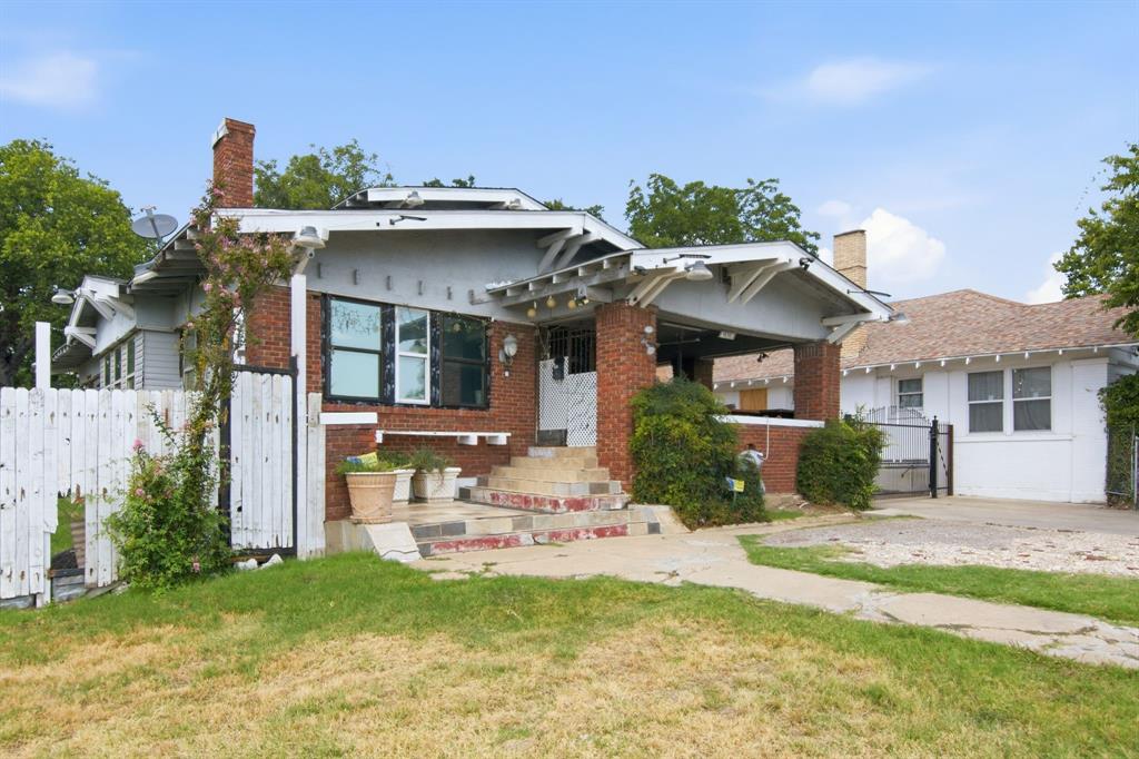 2929 E Lancaster Avenue Property Photo 4