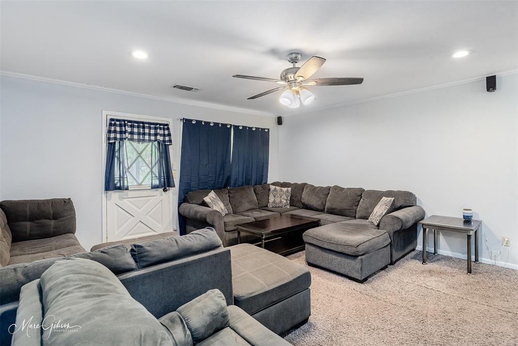 2578 Crape Myrtle Street Property Photo 4