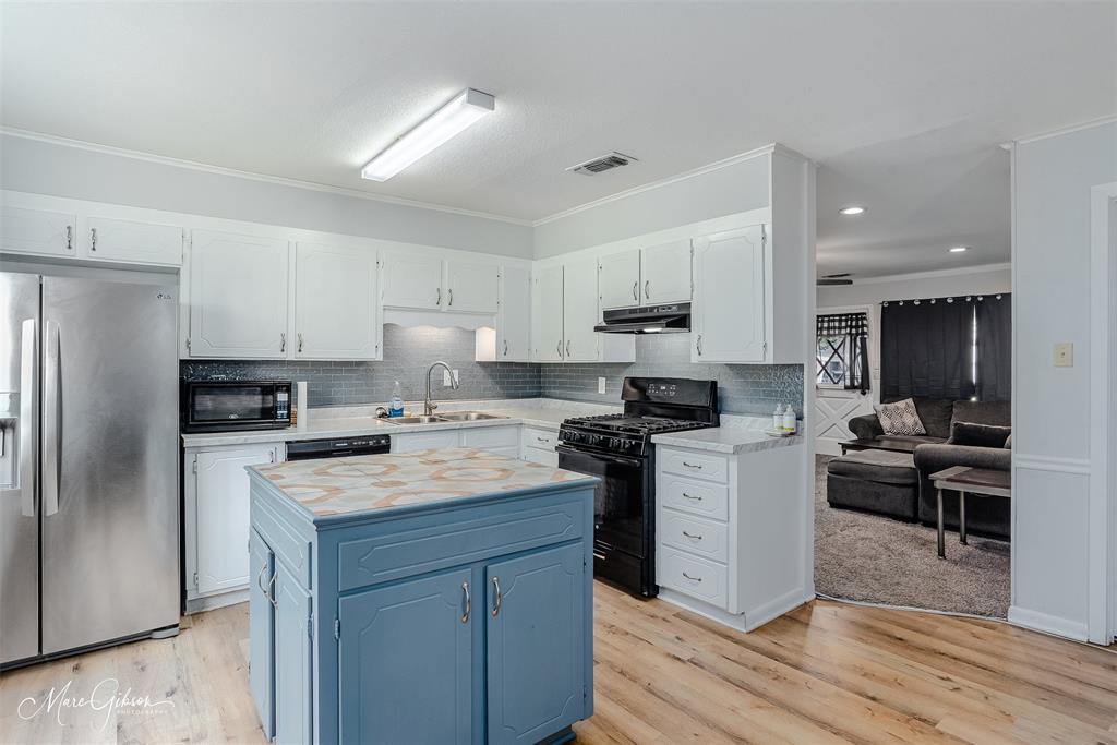 2578 Crape Myrtle Street Property Photo 7