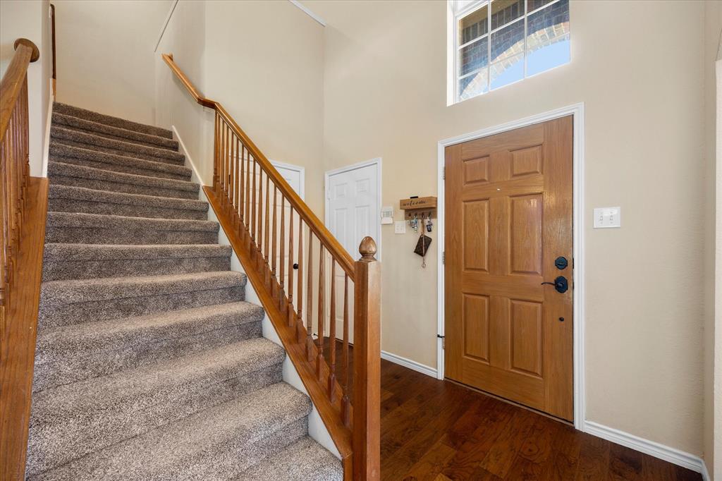 1709 Rushing Way Property Photo 3