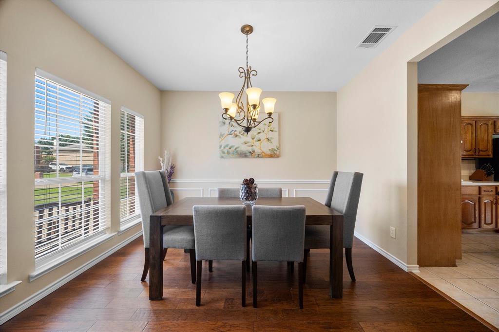 1709 Rushing Way Property Photo 4