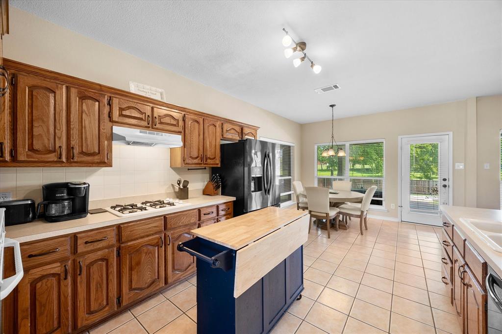 1709 Rushing Way Property Photo 5
