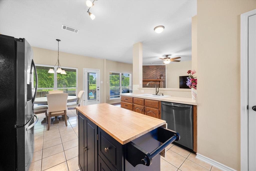 1709 Rushing Way Property Photo 7