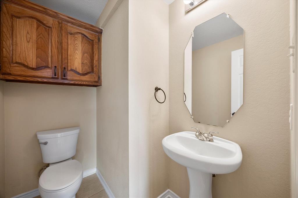 1709 Rushing Way Property Photo 12
