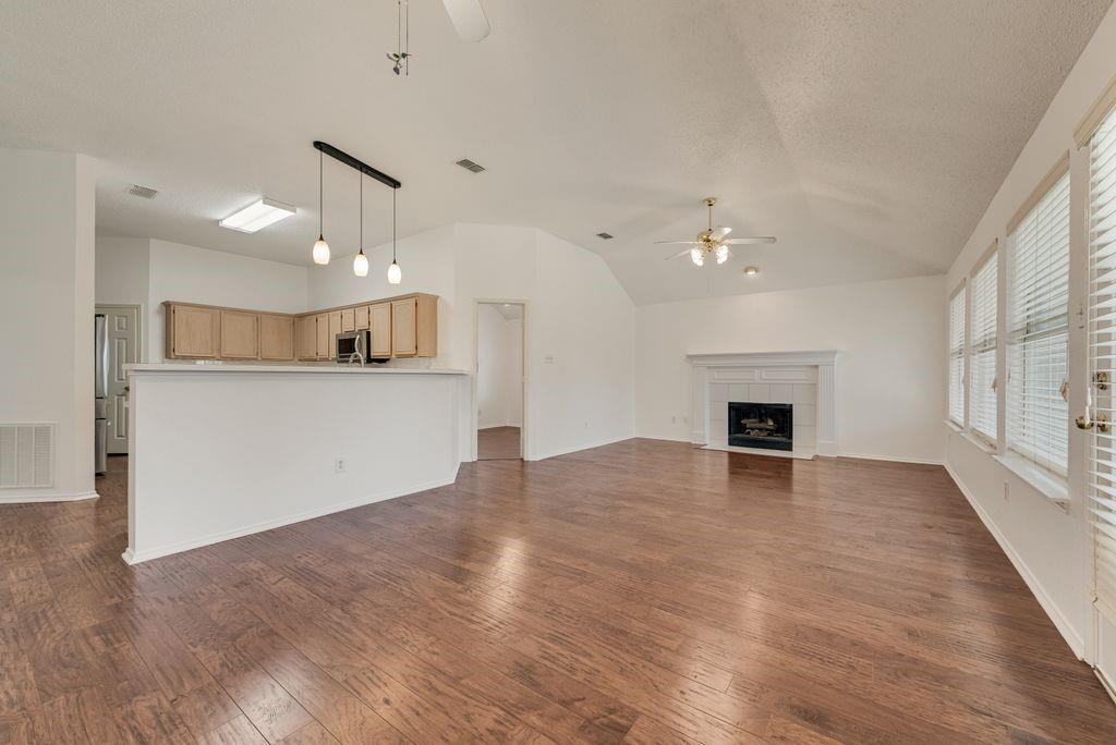 2704 Crooked Creek Property Photo 12
