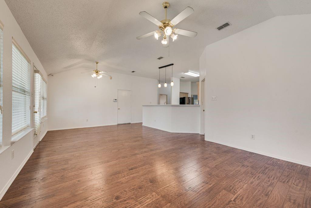 2704 Crooked Creek Property Photo 14