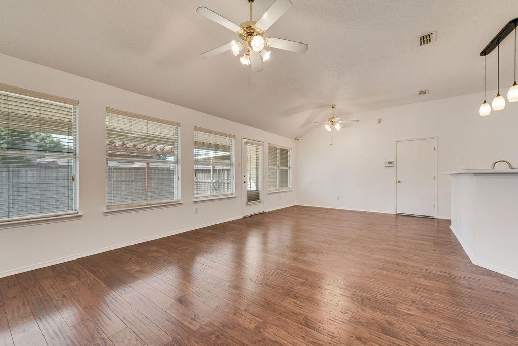 2704 Crooked Creek Property Photo 15
