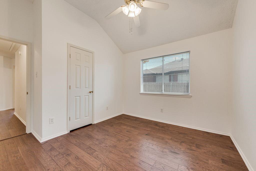 2704 Crooked Creek Property Photo 32
