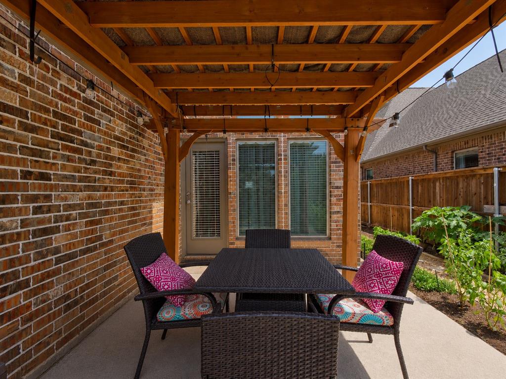 1005 Hubbard Creek Trail Property Photo 27