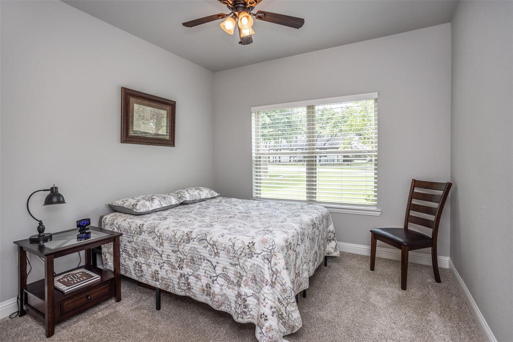 110 E Iriquois Drive Property Photo 39