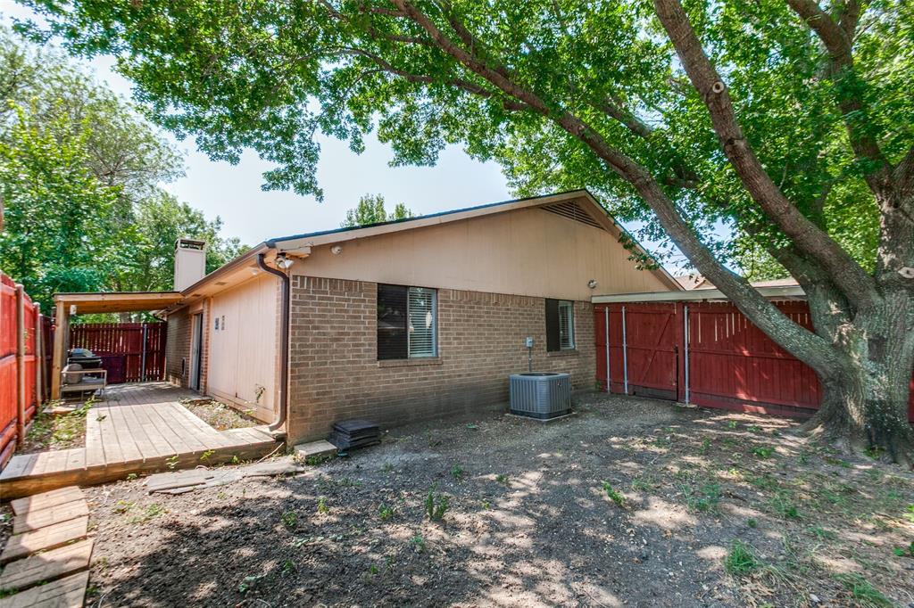 1305 Blanco Lane Property Photo 12