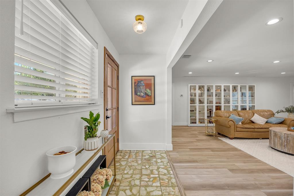 9612 Atherton Drive Property Photo 4