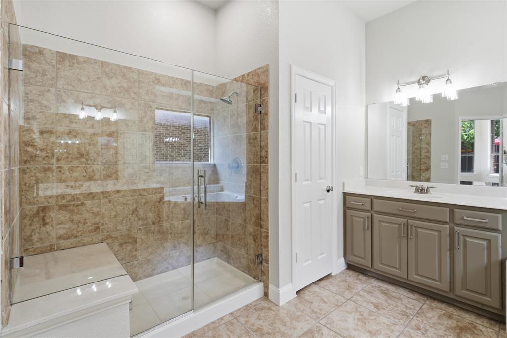 15701 Crown Cove Lane Property Photo 19