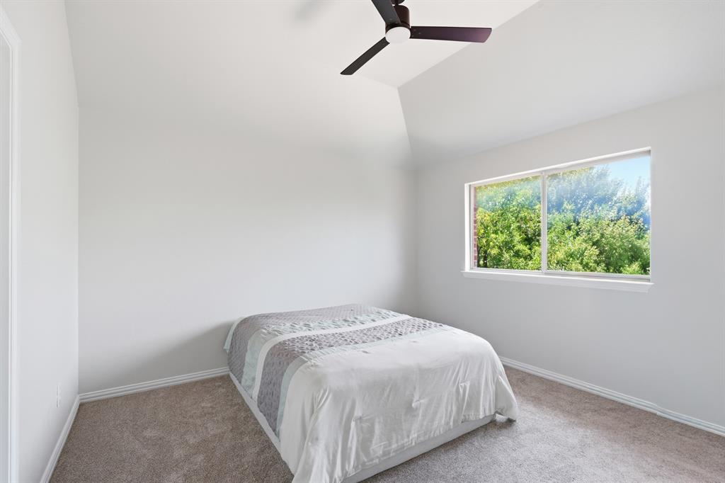 15701 Crown Cove Lane Property Photo 23