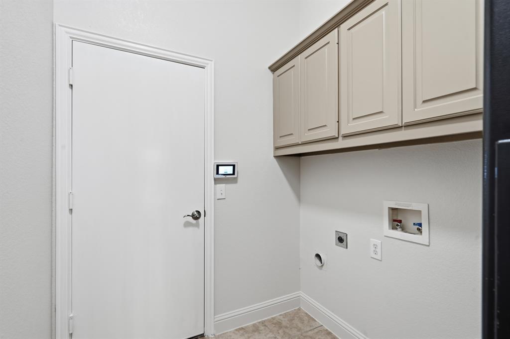 15701 Crown Cove Lane Property Photo 34