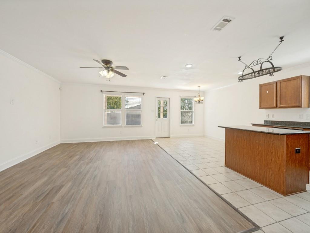 1281 Wysteria Lane Property Photo 4
