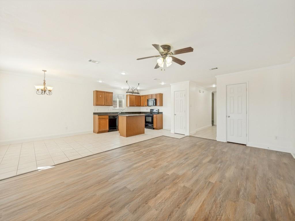 1281 Wysteria Lane Property Photo 6