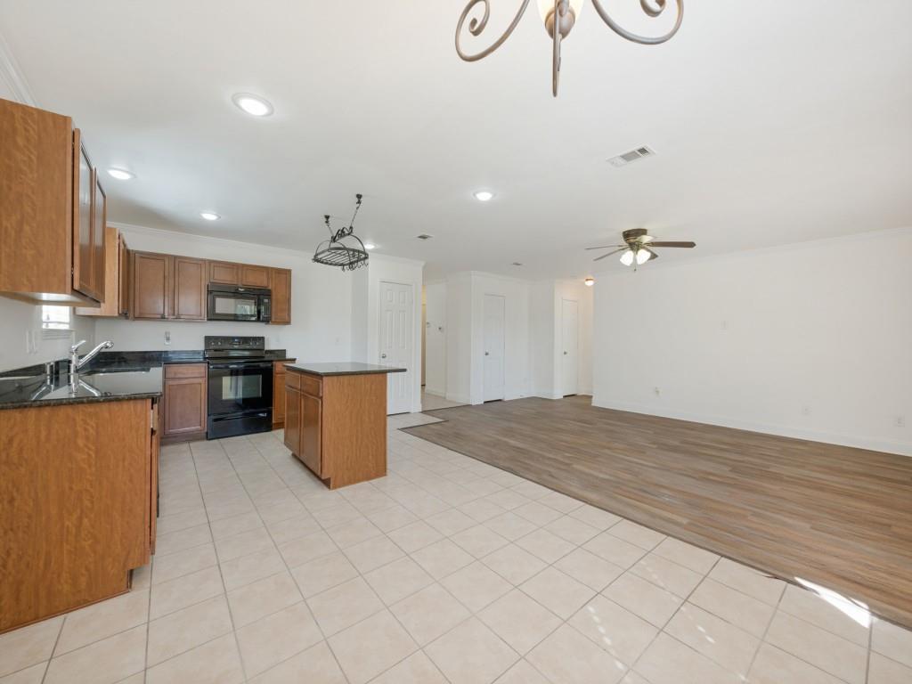 1281 Wysteria Lane Property Photo 8
