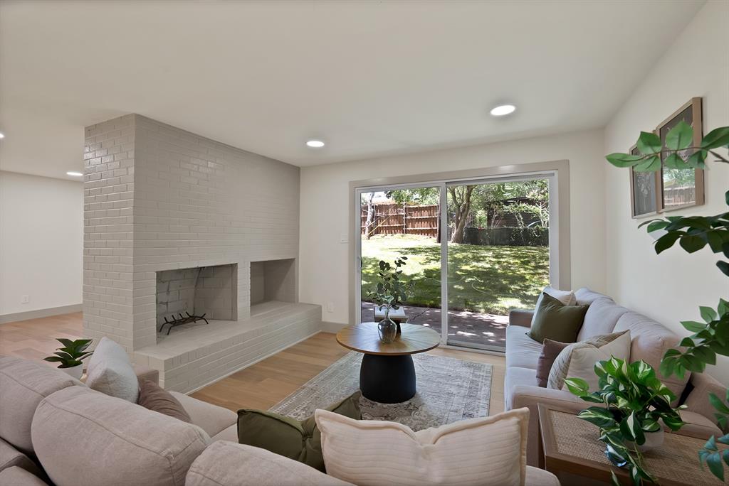 1816 Ridgmar Boulevard Property Photo 15