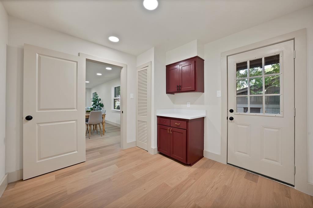 1816 Ridgmar Boulevard Property Photo 20