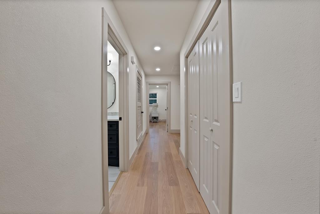 1816 Ridgmar Boulevard Property Photo 24