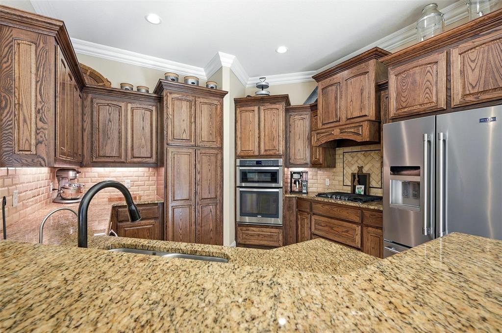 21 Lone Oak Boulevard Property Photo 14