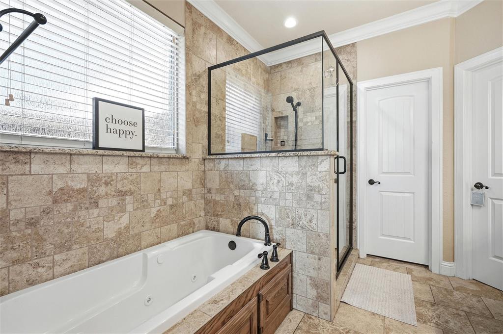 21 Lone Oak Boulevard Property Photo 25