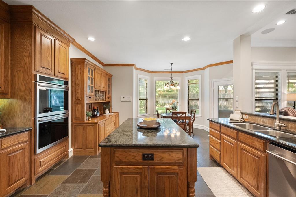 2111 Castle View Road Property Photo 11