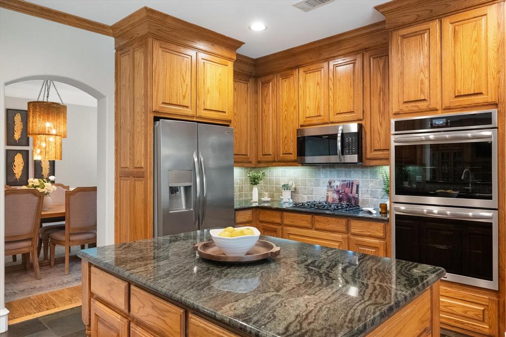 2111 Castle View Road Property Photo 12