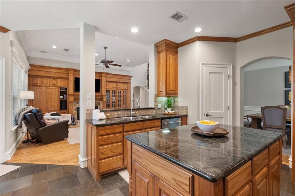 2111 Castle View Road Property Photo 14