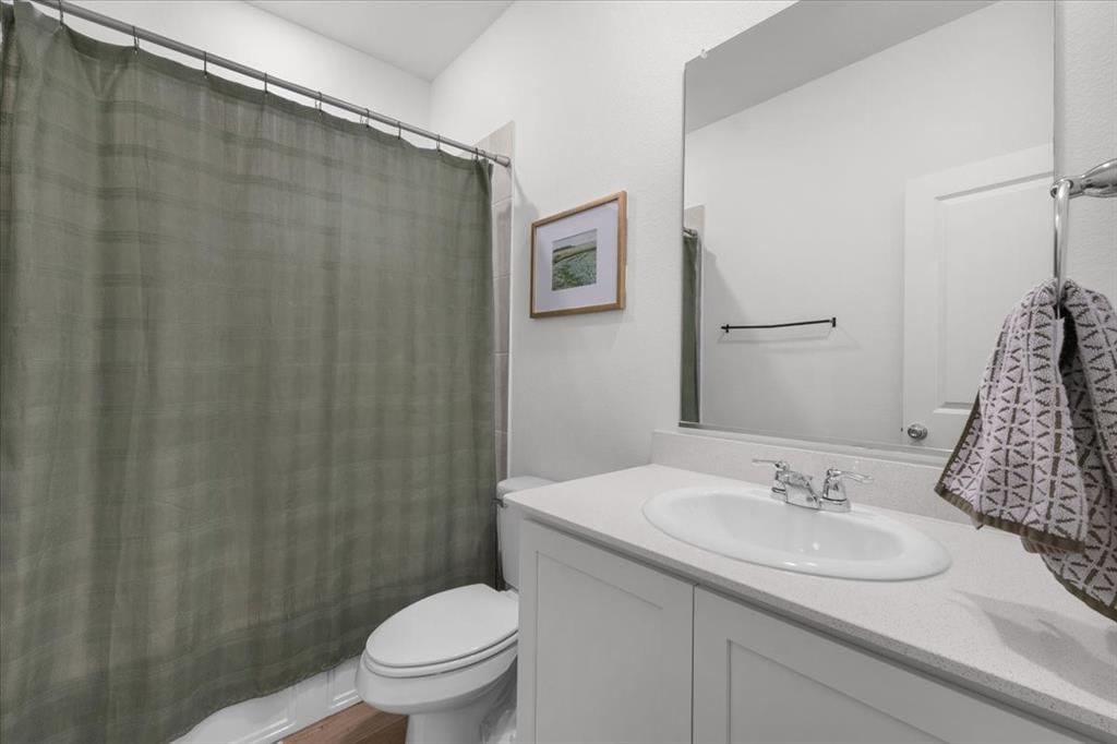 2520 Goodrich Road Property Photo 8