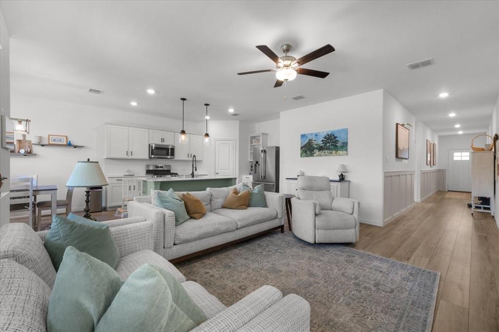 2520 Goodrich Road Property Photo 15