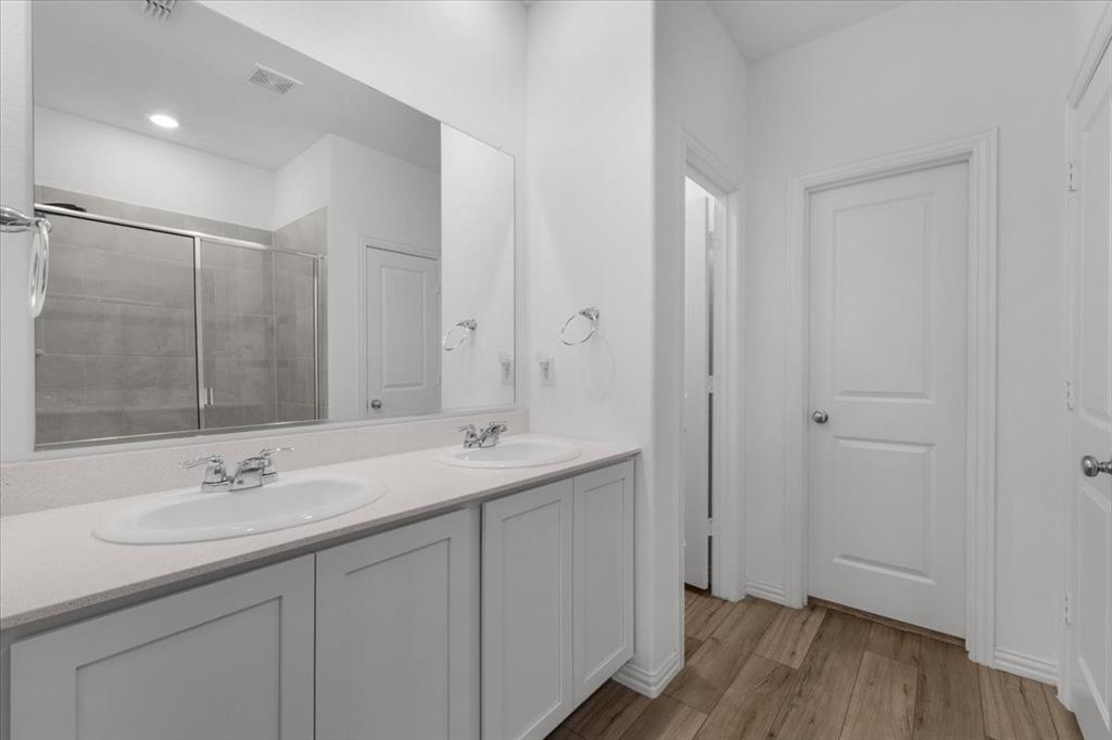 2520 Goodrich Road Property Photo 27