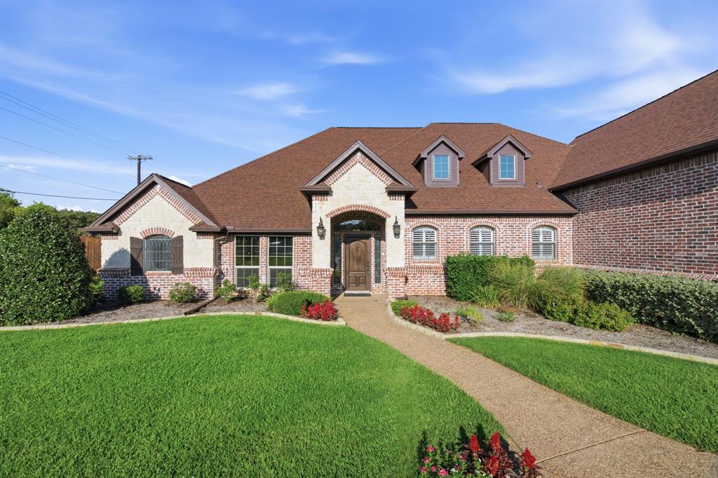 8470 Steeplechase Circle Property Photo 3